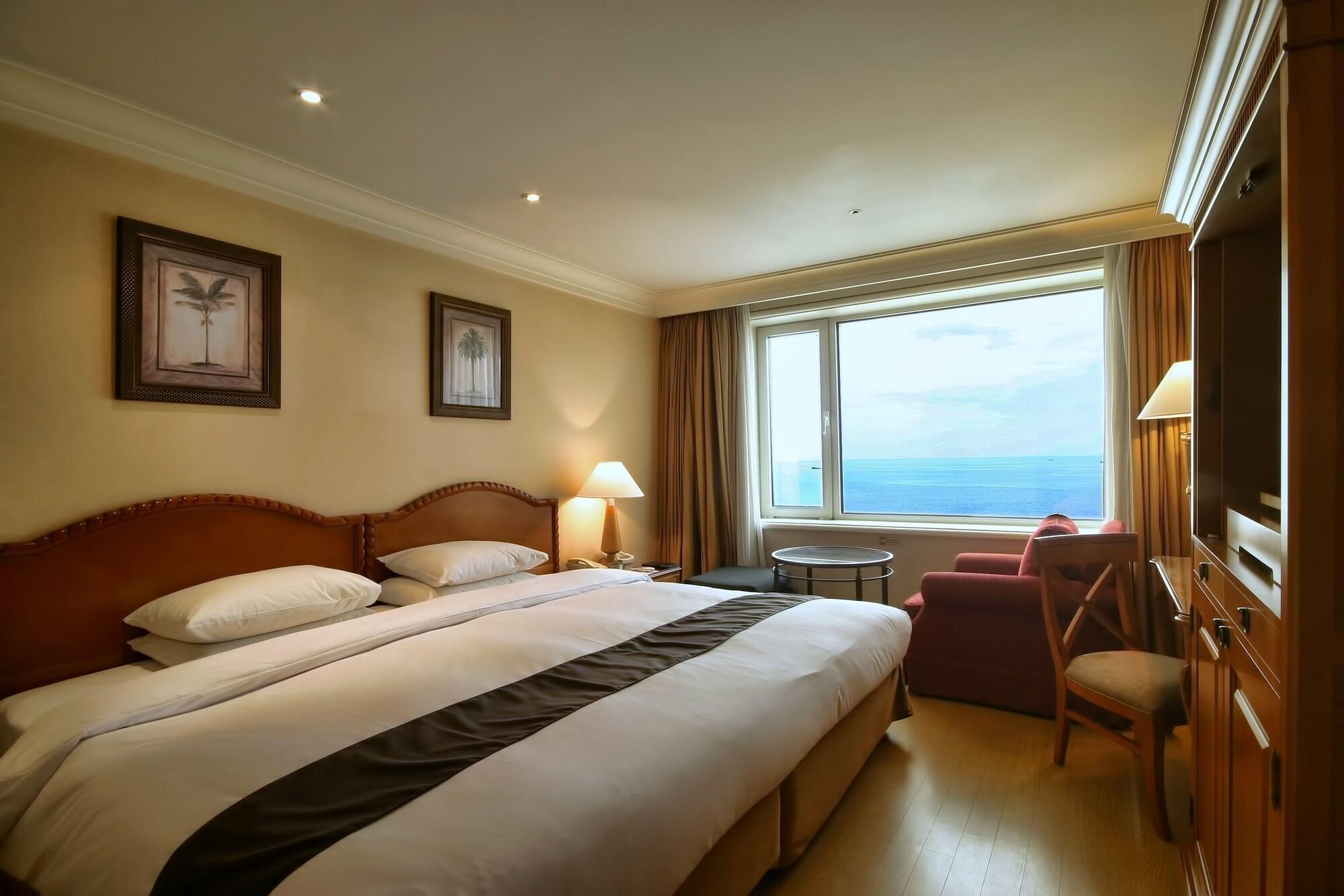 Jeju Oriental Hotel & Casino Exterior photo