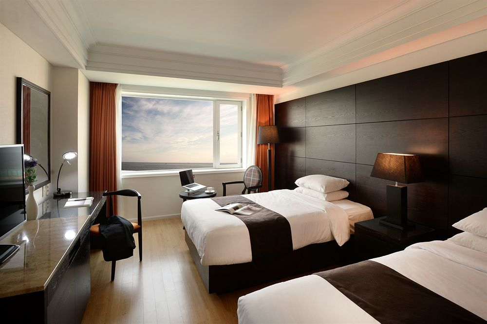 Jeju Oriental Hotel & Casino Exterior photo